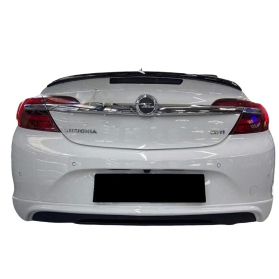 opel-insignia-makyajli-spoiler-plastik